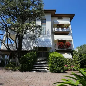 Casa Ginev & Bed & Breakfast